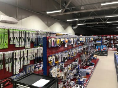 SIA "Viss veikaliem un warehouse" offers high-quality solutions for trade and store shelving systems 4